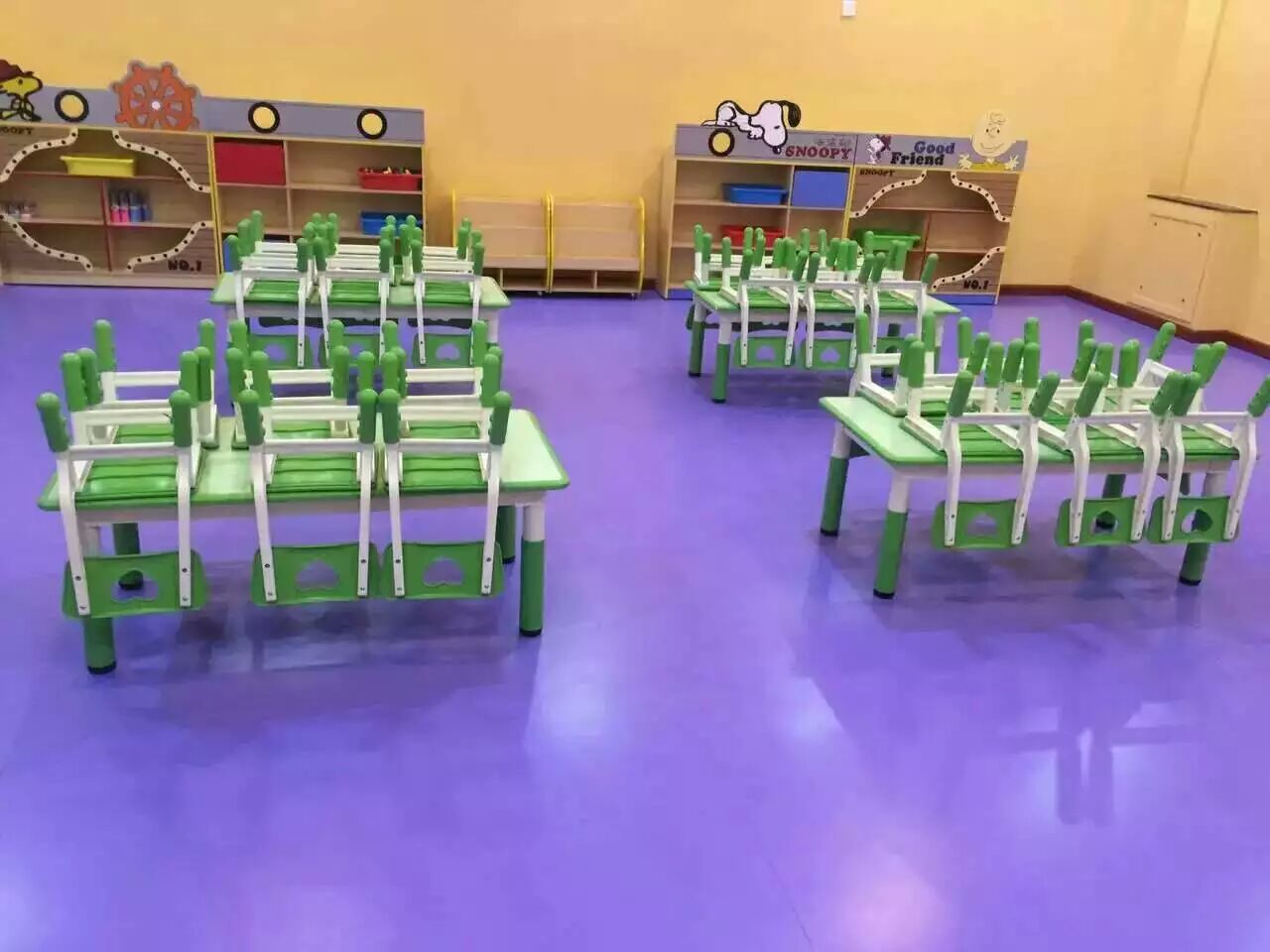 學(xué)校PVC地板