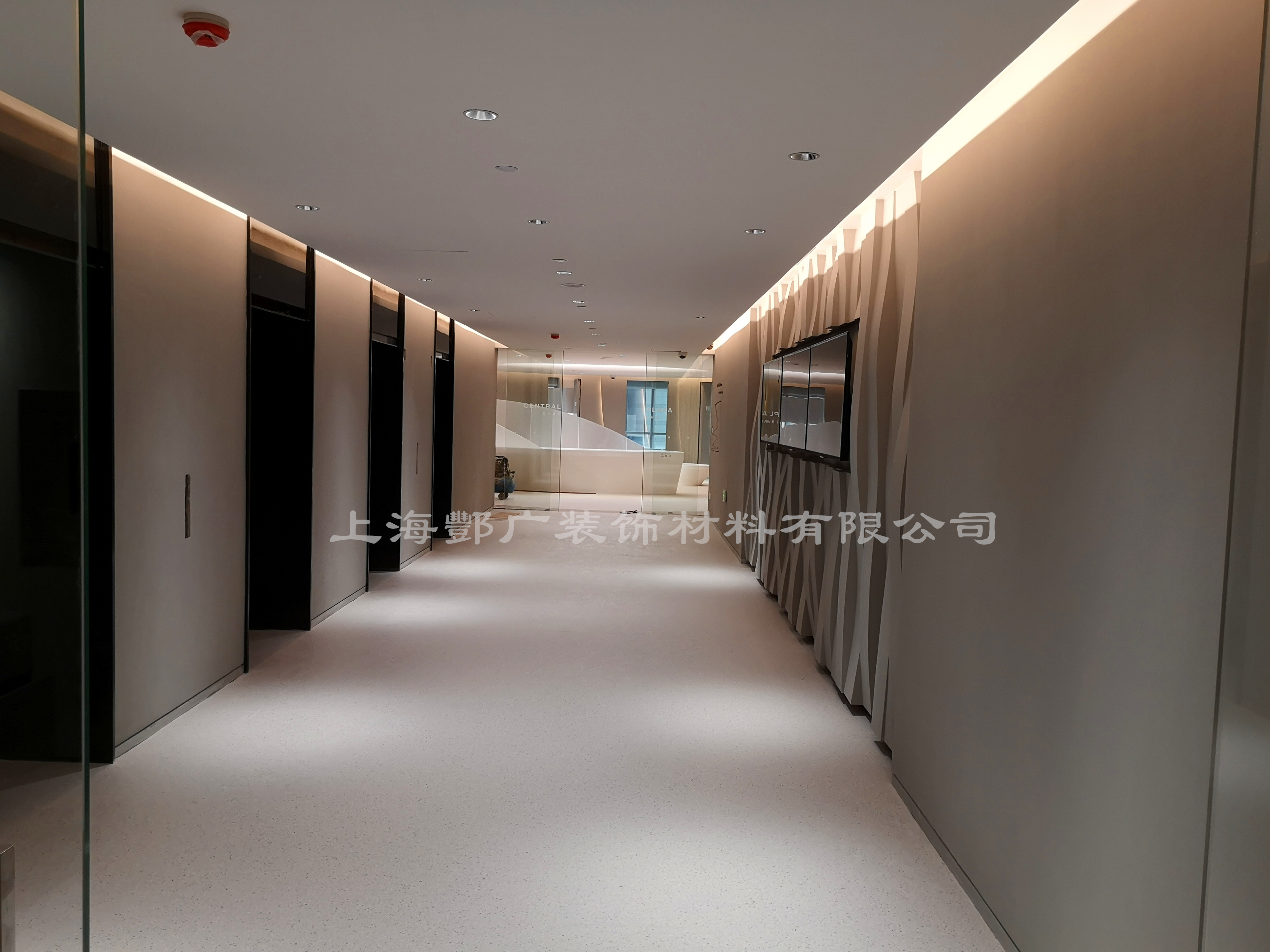 PVC地板價格多少錢一平方？上海褀嘉為您解答